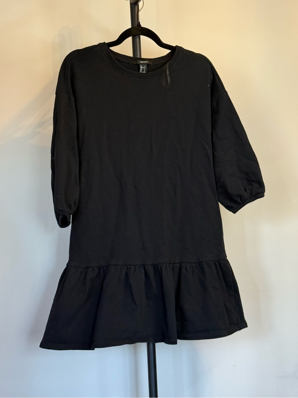 3/$15 Forever 21 Black Puff-Sleeve Ruffle Sweatshirt Tunic/Dress